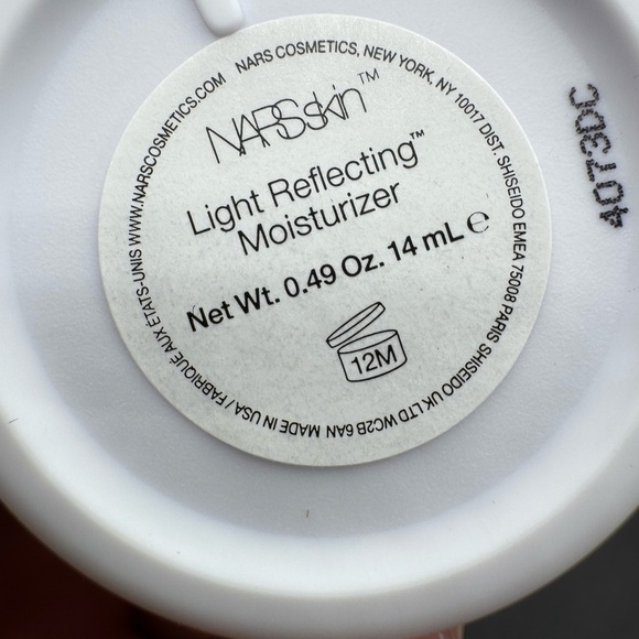 NARS Light Reflecting Moisturizer Skincare Essential NEW IN BOX 0.49oz - Picture 4 of 8